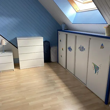 Maison En Bois Avec Vue Sur Etang De Sandun *