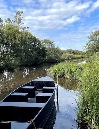 Maison En Bois Avec Vue Sur Etang De Sandun Dom wakacyjny Guérande